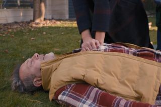 Mikołaj Na sygnale. Wiktor Banach (Wojciech Kuliński), Anna Reiter (Lea Oleksiak)