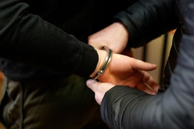 Dramat pod Wieliczką. 27-latem miał dusić partnerkę i grozić jej śmiercią