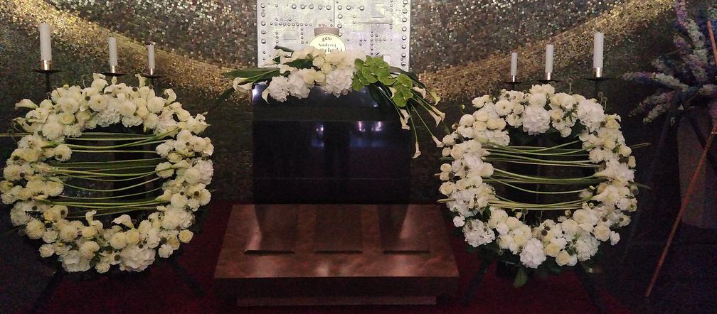 Rozpoczyna się pogrzeb Andrzeja Strzeleckiego