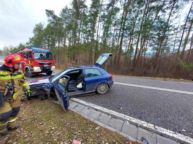 Trzy godziny, trzy wypadki! DK 42 w Krynkach zdezrenie Forda i Audi