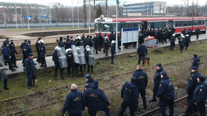 Szkolenie służb na dworcu Łódź Kaliska