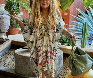 Magda Gessler w luksusowych sandałach ukrywa haluksy