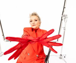 Małgorzata Ostrowska wciąż w erze Legendy. Czas na singiel Schody Penrose'a
