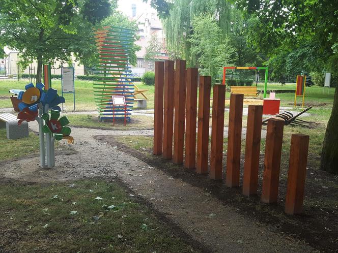 Leszno ma wyspę! W parku przy ul. Berwińskich powstała Wyspa Naukowa