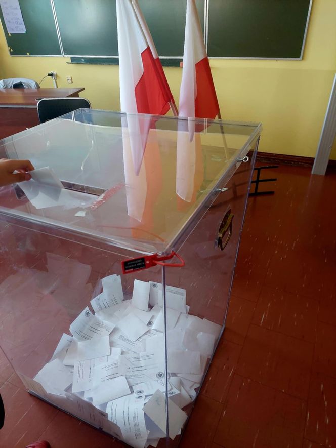 Bydgoszczanie tłumnie ruszyli do urn. „Nie ma prawa narzekać ten, kto nie głosuje”