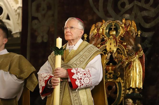 Abp. Marek Jędraszewski Wigilia Paschalna