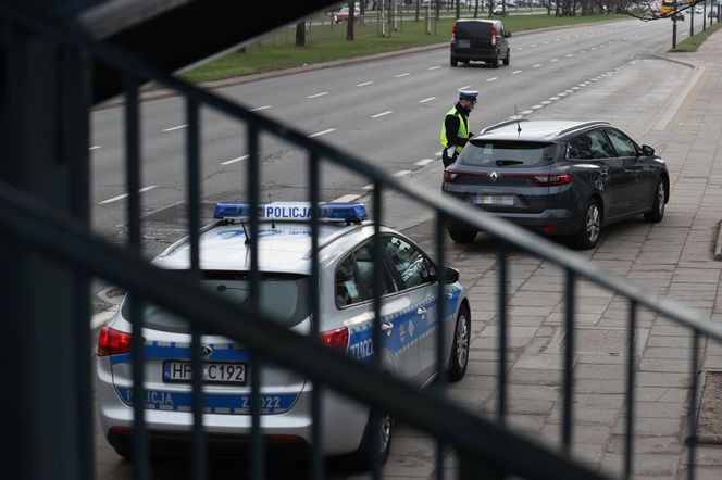 Niewidzialni policjanci w Warszawie w akcji. Nowe zasady kontroli drogowych zaskakują