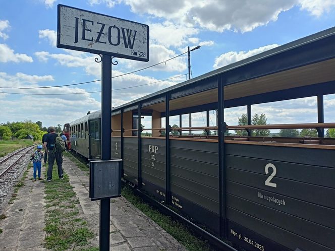 Rogowska kolej wąskotorowa. To perełka wśród zabytków techniki w Łódzkiem