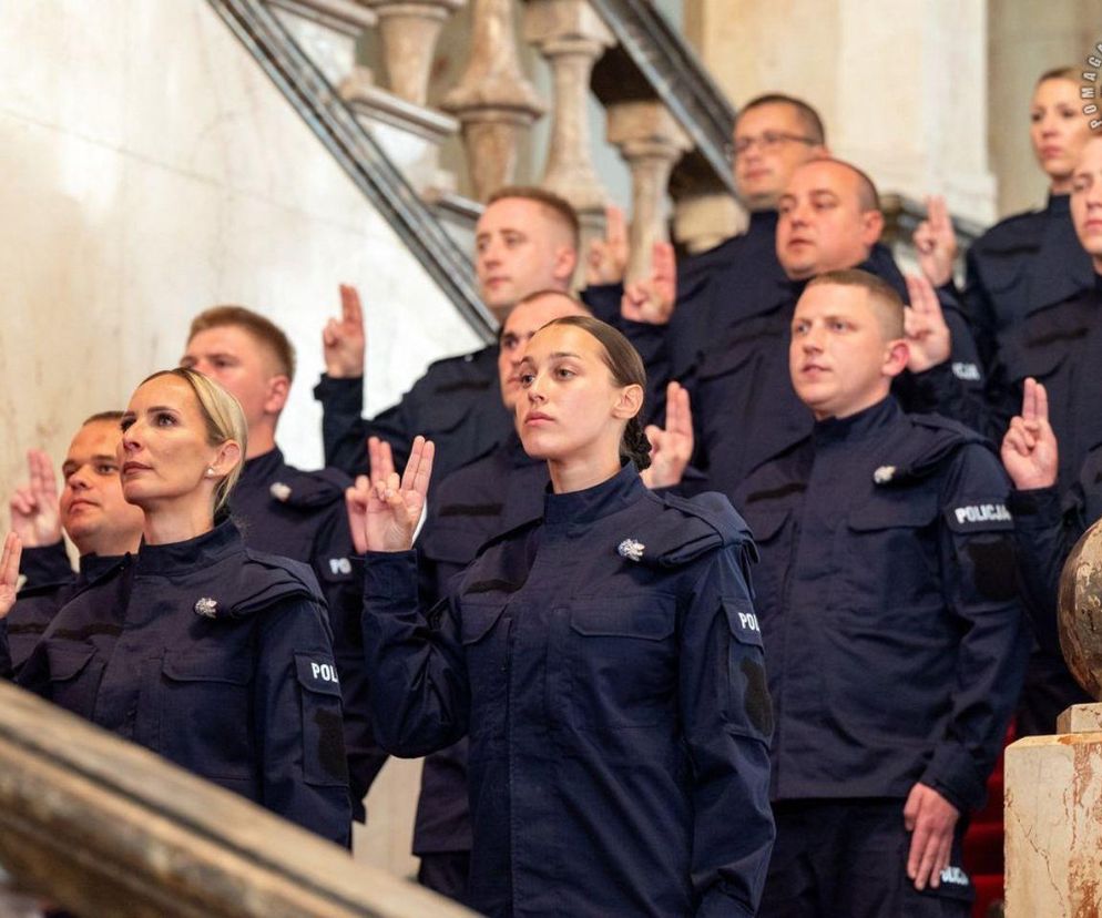 Nowi policjanci zasilili szeregi śląskiej policji! Wśród nich osiem policjantek