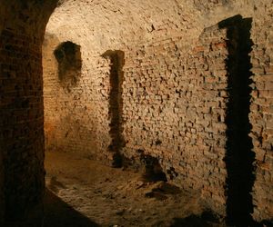 Oto najbardziej tajemnicze miejsce w Warszawie. Elizeum w parku Rydza-Śmigłego