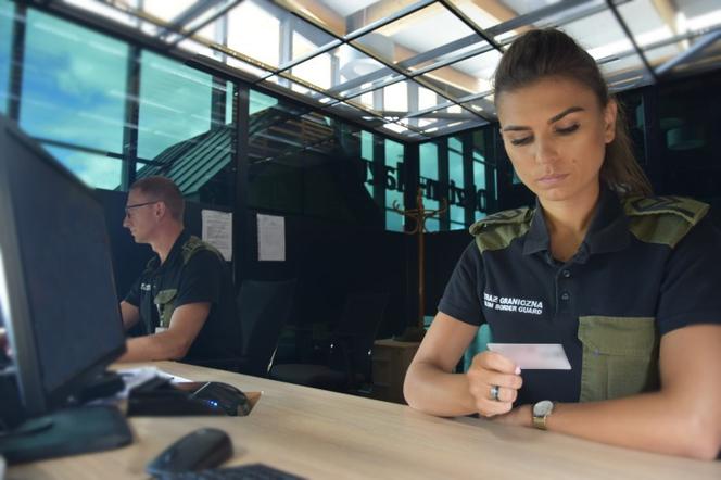  Poszukiwany mężczyzna zatrzymany na lotnisku 