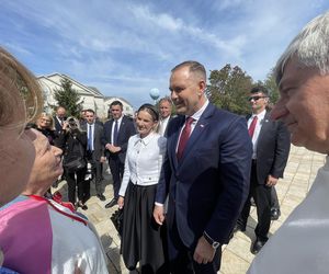 Karol Nawrocki z małżonką w USA. Tak przyjęto ich w Doleystown