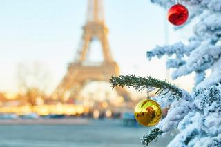 Święta spędzimy w Paryżu? Oto topowe kierunki bożonarodzeniowych podróży Polaków