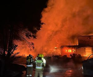 Ogromny pożar koło Tomaszowa Mazowieckiego