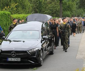 Tu pochowali gen. Waldemara Skrzypczaka 