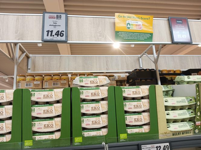 Porównaliśmy ceny w polskim i niemieckim markecie. Gdzie zarobimy tańsze zakupy na Wielkanoc? 