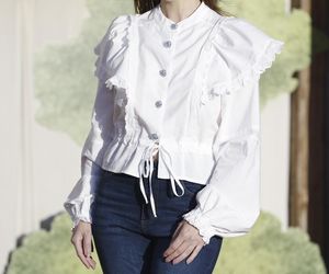 Premiera serialu 1670! Herman w gorsecie, kwiecista Dębska i Byczkowska w białych majtkach