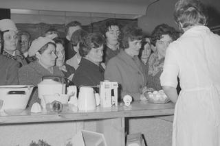 QUIZ PRL. Sprzęty kuchenne w Polce Ludowej. To były hity AGD