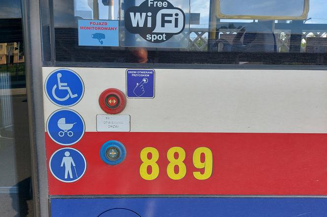 Powracają ciepłe przyciski w autobusach i tramwajach