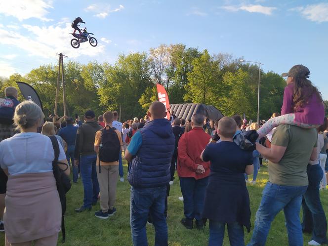 Koncerty i pokazy Freestyle Motocross w Siedlcach podczas MotoWiosny rozgrzały serca mieszkańców