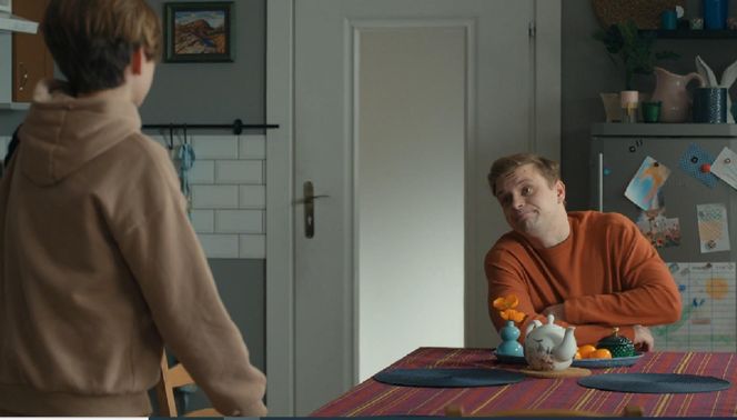 Barwy szczęścia, odcinek 3148. Emil (Artem Malaszczuk), Hubert (Marek Molak)