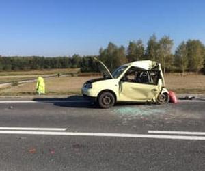 Makabryczny finał wypadku w Chmielowie. 40-letnia Anna nie żyje. Wiozła córkę