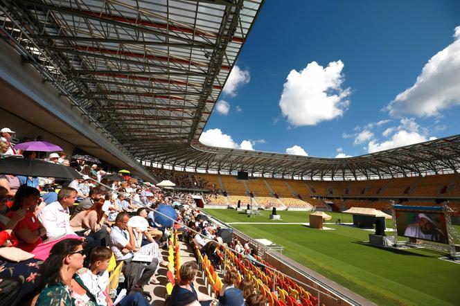 Kongres Świadków Jehowy 2024 na Stadionie Miejskim w Białymstoku