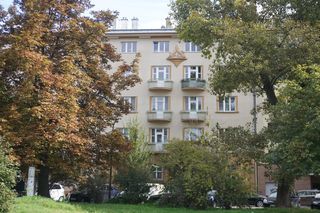 Ceny mieszkań w Krakowie wreszcie spadają? Nowy raport podaje twarde dane w kwestii kupna i wynajmu