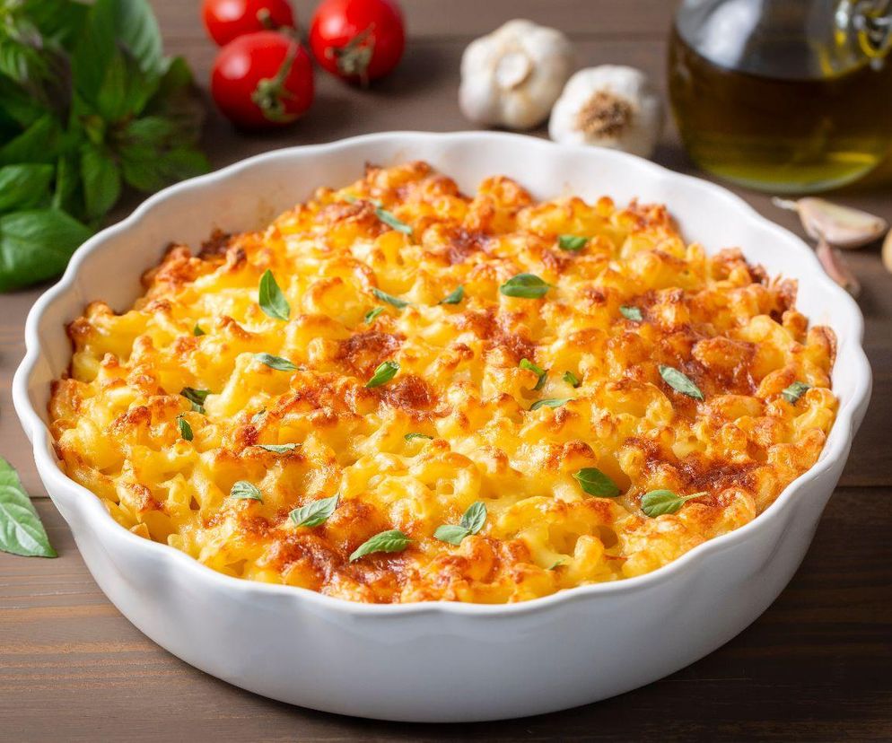 zapiekanka makaronowa z dynią i serem pleśniowym