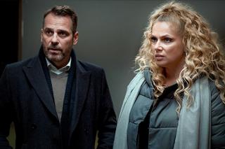 Przyjaciółki 21 sezon odc. 244. Patrycja (Joanna Liszowska), Wiktor (Paweł Deląg)