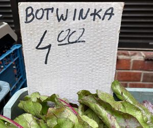 Nowalijki na targowiskach. Sprawdzamy ceny warzyw i owoców