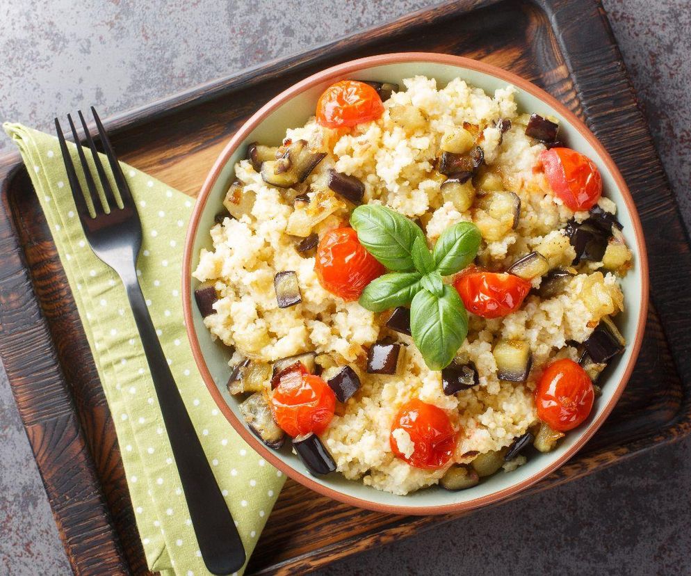 kasza jaglana z duszonymi warzywami