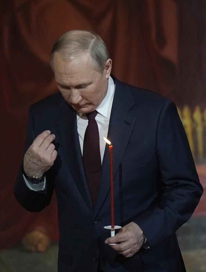 Putin celebruje Wielkanoc. Poszedł na mszę