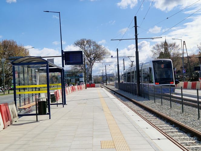 Tramwaje wróciły na Toruńską! Modernizacja torowiska zakończona przed terminem