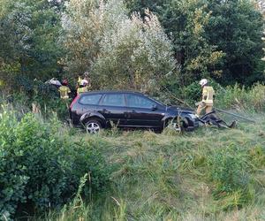 Śmiertelny wypadek na S8 pod Wrocławiem. Dwóch pasażerów volvo zginęło w zderzeniu z fordem [ZDJĘCIA]