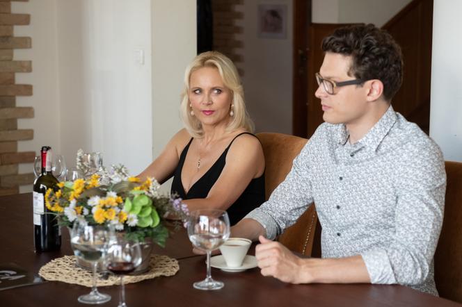 Na Wspólnej odc. 3170 - opis, streszczenie: Sławny handlarz dzieł sztuki zaczyna podrywać żonę Maksa