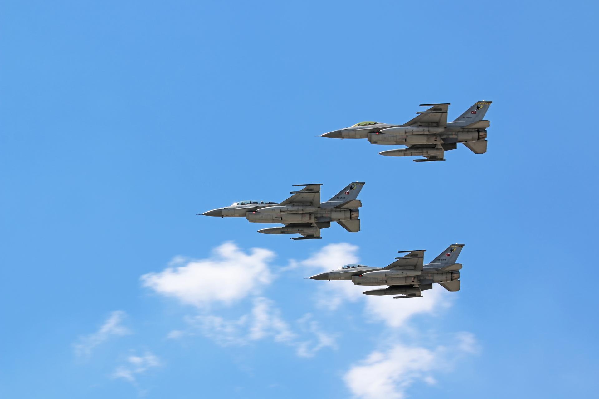 Tureckie F-16