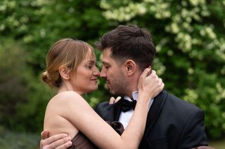 Barwy szczęścia odc. 3245. Ola (Michalina Robakiewicz), Justin (Jasper Sołtysiewicz)