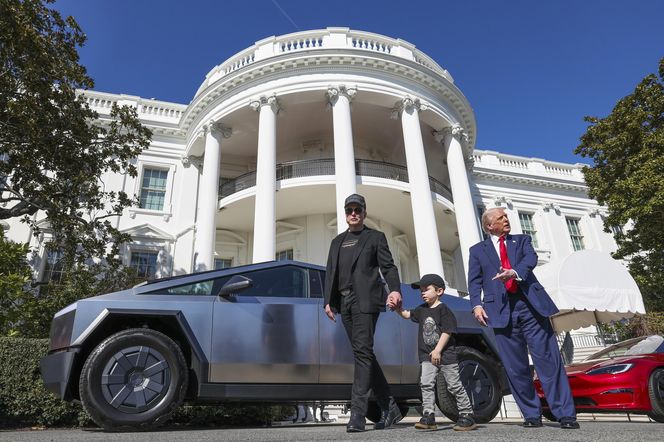 Trump robi za niańkę dla syna Muska! Zdjęcia mówią same za siebie