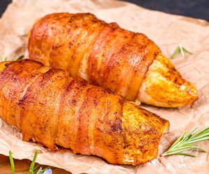 Pierś z kurczaka faszerowana serem i musztardą. Danie gotowe w 30 minut