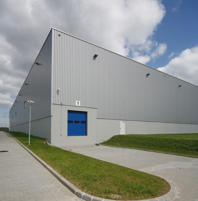 Izolacyjność akustyczna ścian i stropów stosowanych w halach przemysłowych