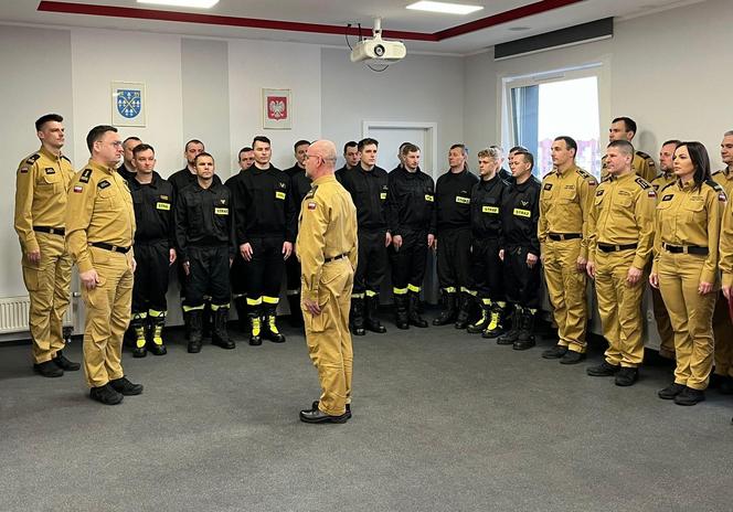 Nowy komendant Państwowej Straży Pożarnej w Iławie mianował zastępcę, awansował też innych strażaków