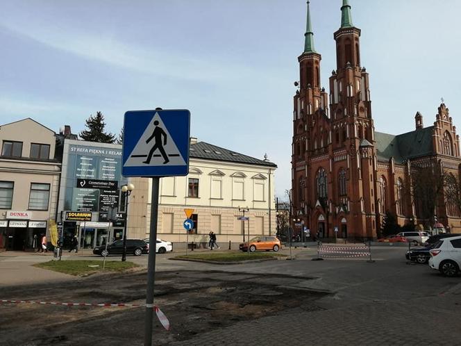 Utrudnienia w centrum Siedlec. Ruszył remont Cmentarnej i Niedziałka.