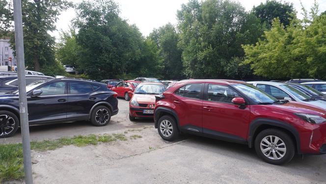 W centrum Olsztyna powstanie parking z prawdziwego zdarzenia? Miasto ogłosiło przetarg [ZDJĘCIA]