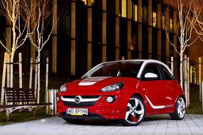 TEST Opel Adam 1.4 Ecotec SLAM: barwny jak wielkanocna pisanka