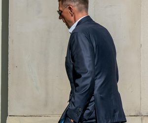 Ryszard Petru na hulajnodze