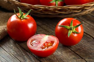 Dlaczego pomidory są zdrowe? Likopen w pomidorach [WIDEO]