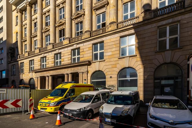 Kamienica na ul. Moniuszki 8 w Warszawie