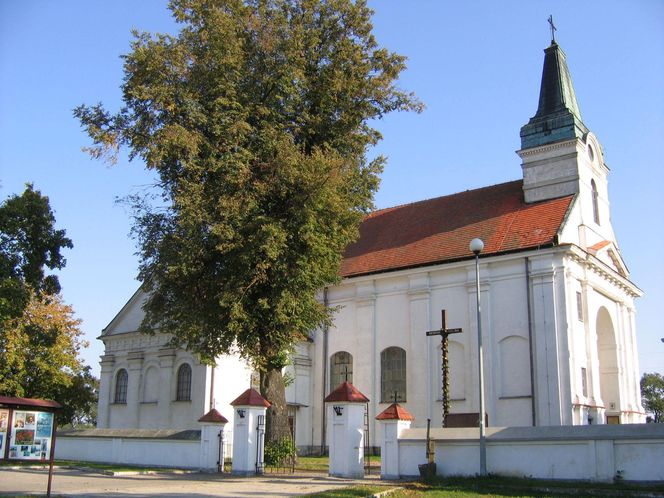 9. Powiat wyszkowski - mediana wynagrodzeń miesięcznych brutto (marzec 2025): 6376,82 zł