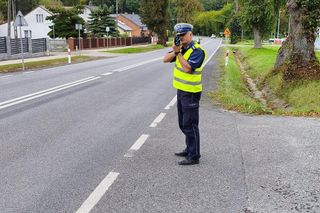 Zachęcają kierowców do rozważnej jazdy. Policjanci z Kraśniku kontrolują ruch w regionie